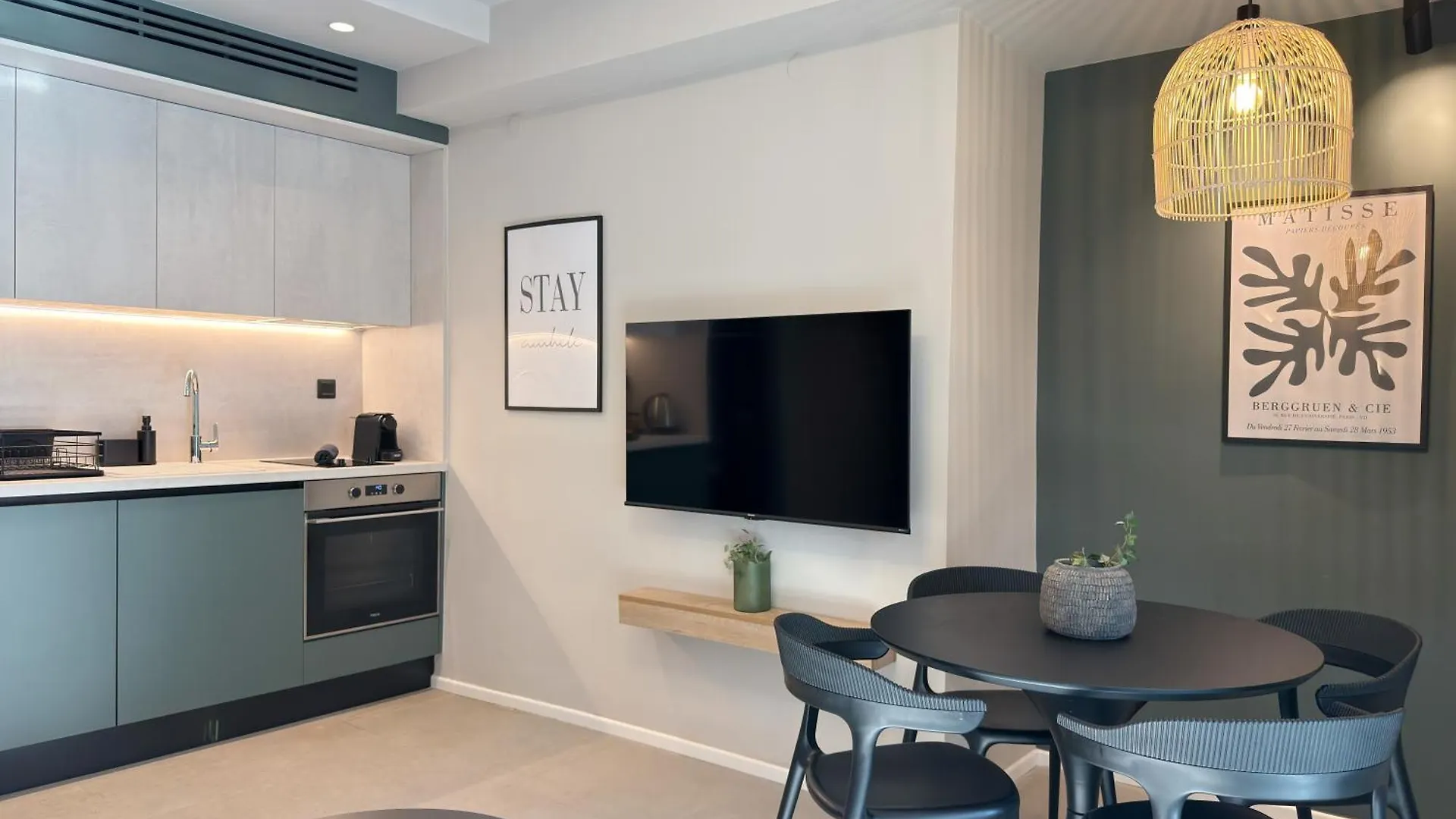 Two Entire Apartments Liv Luxury Central A-B Szaloniki
