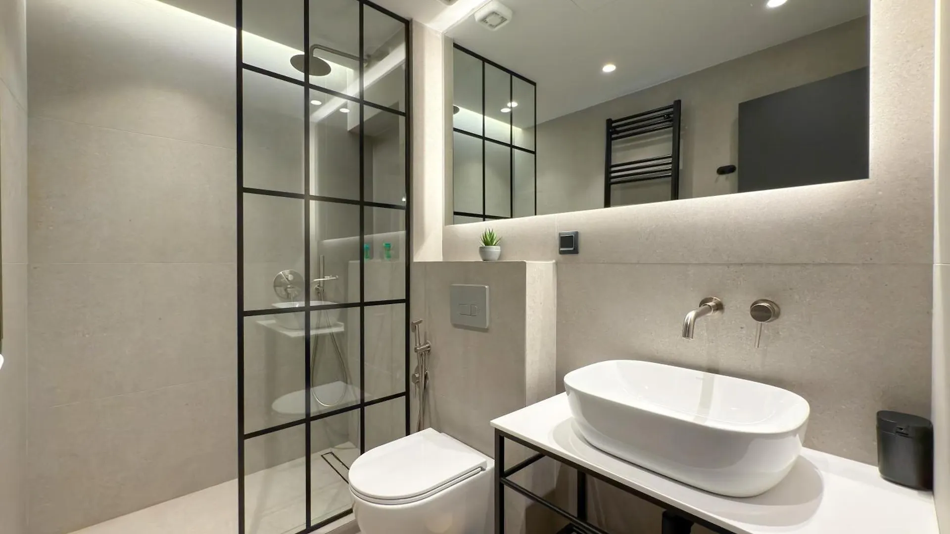 Two Entire Apartments Liv Luxury Central A-B Szaloniki
