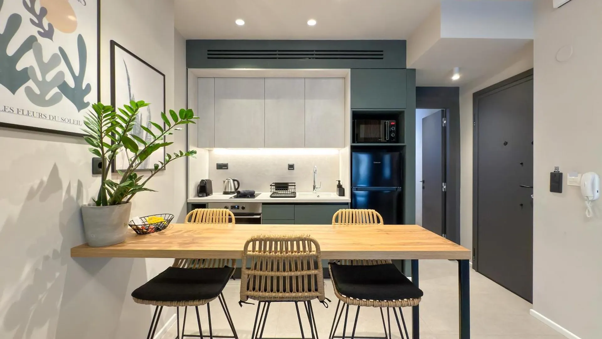 Two Entire Apartments Liv Luxury Central A-B 塞萨洛尼基
