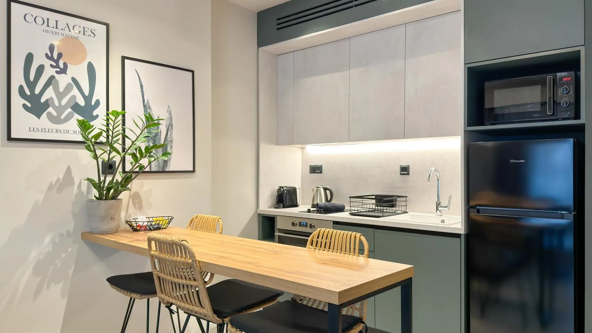 Two Entire Apartments Liv Luxury Central A-B 塞萨洛尼基 0*,  希腊